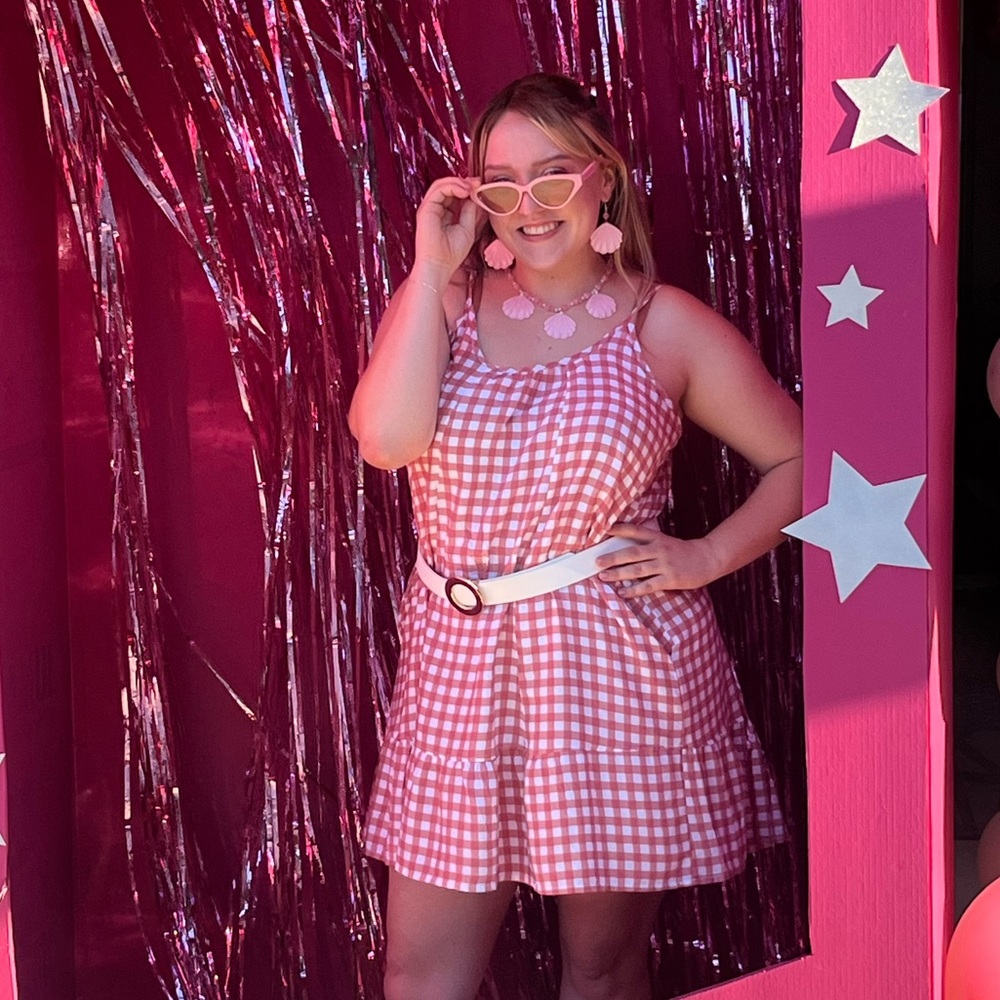 Meet your Posher, Posh